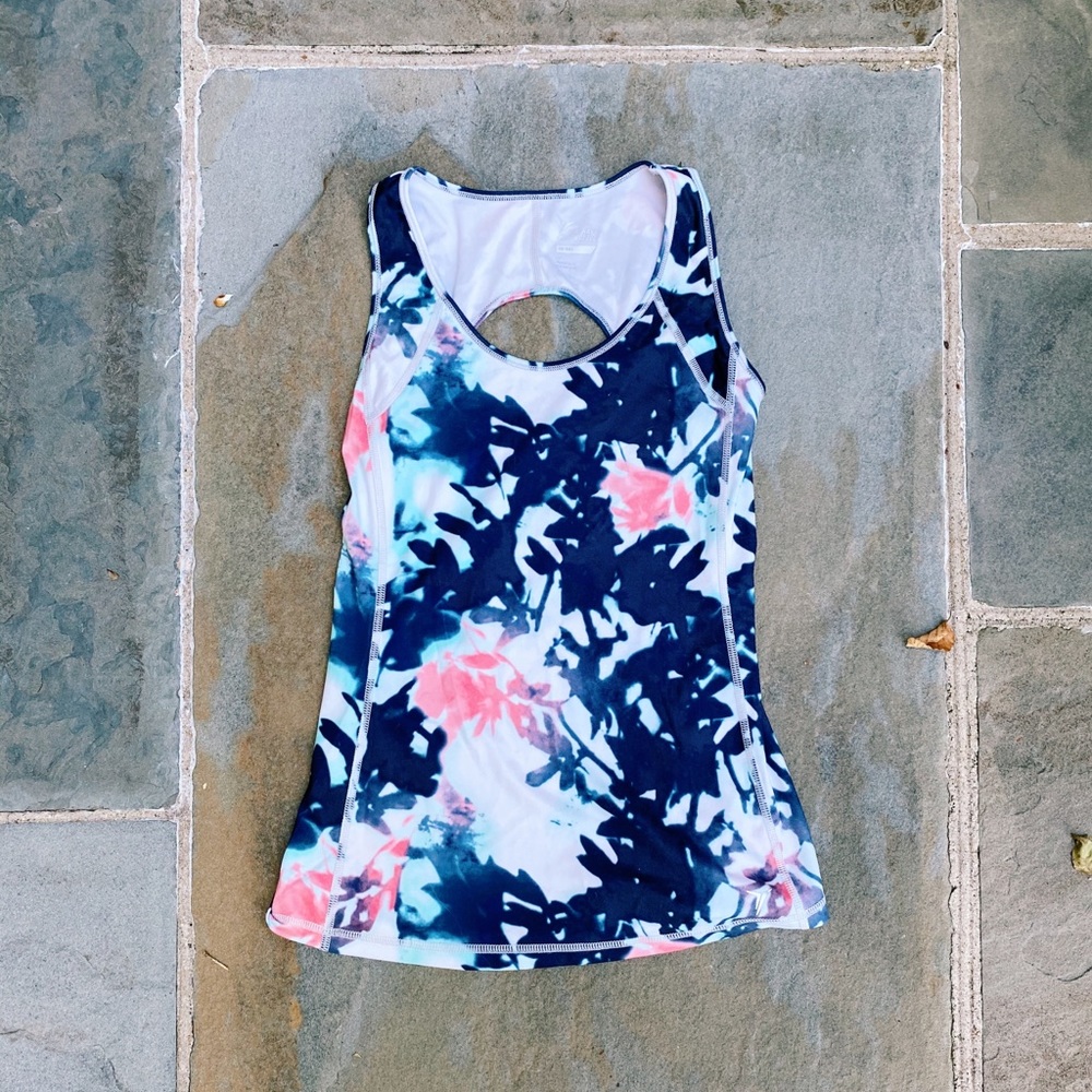 NWOT Old Navy Active Tank